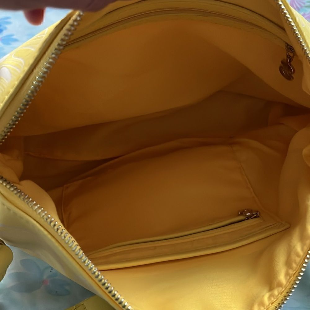 Desigual Handbag with Large Cosmetic Bag - Yellow Monstera Cutout - Picture 4 of 16